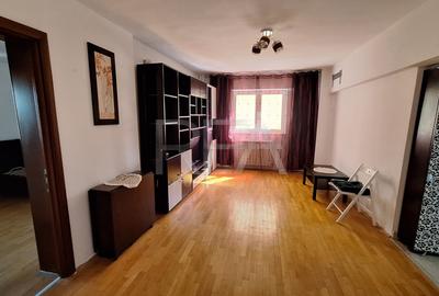 Apartament cu 3 camere semidecomandat în Pantelimon