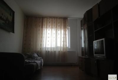 Apartament cu 2 camere decomandat, mobilat în Nicolina
