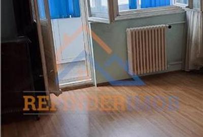 Apartament de vanzare 2 camere, zona Titan - Metrou 1 Decembrie 1918 - 2