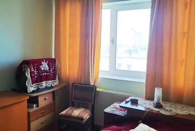 Apartament cu 2 camere, decomandat, cartier Micro 14, etaj 5, zonă liniștită - 5