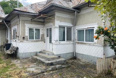 Vanzare casa si terenul aferent - 1