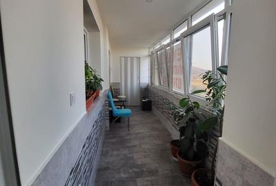 APARTAMENT MODERN CU 4 CAMERE IN AMPOI 2 - 7