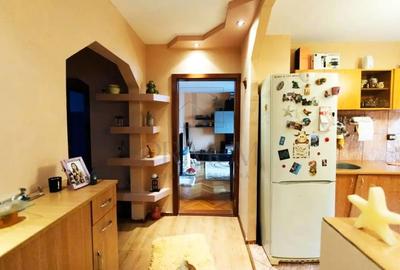 Apartament cu 3 camere decomandat, mobilat în Bucovina