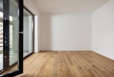 Apartament cu 3 camere decomandat în Răcădău