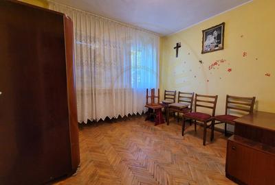 De Vanzare apartament 3 camere Micro 16 - 6