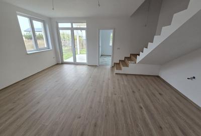 Duplex de vânzare Calea Medveș - 4 camere - 133.000 Euro + TVA - 7
