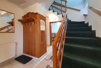 Vila de Inchiriat, Brasovul Vechi - 3