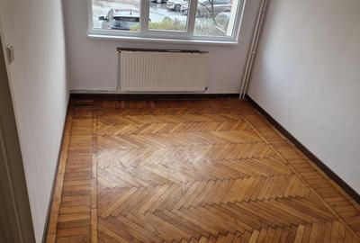 Apartament cu 2 camere semidecomandat în Astra