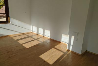 Casa 4 camere libera la vanzare zona Schei - 2