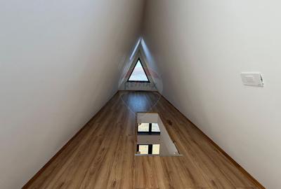 De vanzare Cabana A-Frame cu 1850 mp teren in zona Pucioasa, DB - 14