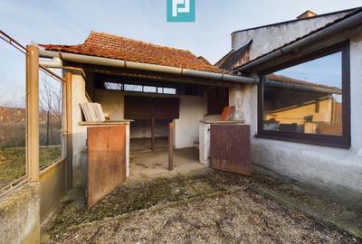 Casă generoasă în Periam județ Timiș - 15