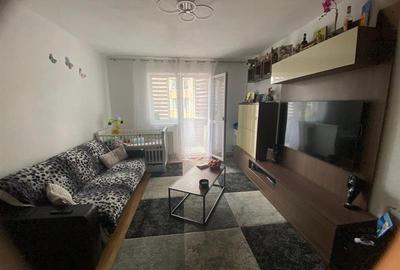 Apartament cu 3 camere in Astra, Brasov