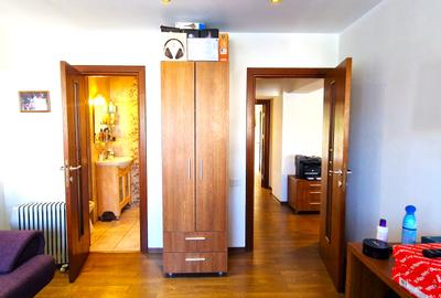 Spatiu mobilat de birouri - Apartament cu 3 camere - Bd. Unirii 7 - 9