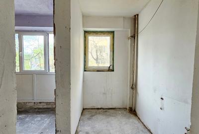 Garsoniera, Mega Mall, Piata Delfinului, Dobrina, 30 mp, bloc 1978 OFERTA - 4