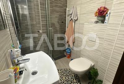 Apartament 4 camere decomandat 2 bai pivnita zona Strand Sibiu - 5