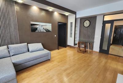 Apartament cu 3 camere decomandat în Nicolina