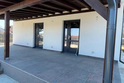 Casa Moderna in Hemeius Comision 0 % - 7