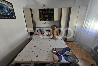 Apartament 3 camere decomandat 68mpu si balcon zona Siretului Sibiu - 11