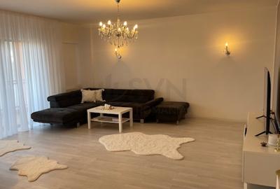 Apartament cu 3 camere decomandat, mobilat în Doamna Ghica