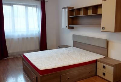 Apartament la casa de inchiriat