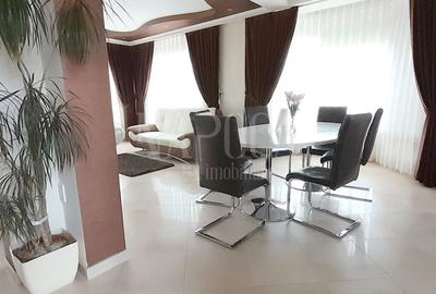 Casa 6 camere de vanzare in Beverly Hills, Sanmartin - 1