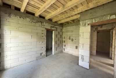 Casă individuală semifinisată de vânzare | Zonă Ultracentrală| TEIUS - 5