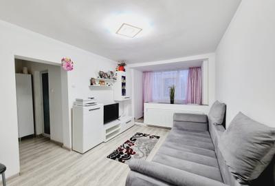 Apartament cu doua camere, zona Tiglina 1, renovat, mobilat si utilat, CT !