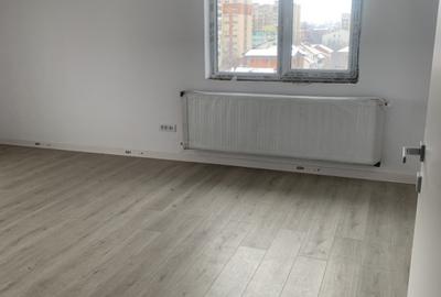 Apartament 4 camere, 118 mp, zona George Enescu - 1