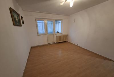 Apartament cu 2 camere, zona Canta - 2