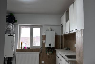 Apartament cu 2 camere - ultracentral DN 1 - 3