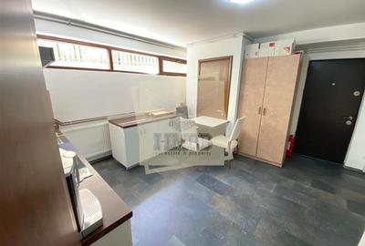 Spatiu comercial cu 2 camere in zona Centrala - 5
