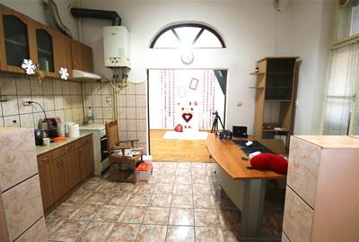 Apartament 3 camere  , centrala proprie , Central - 5
