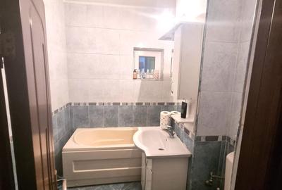 Apartament 3 camere 72mp Bradet bloc vila  Pret 84800eur neg - 8