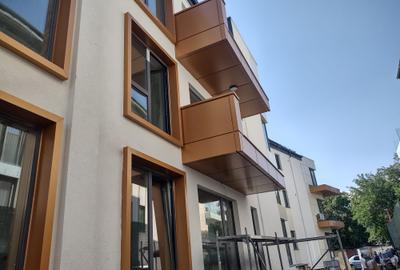 Apartament cu 3 camere decomandat în P-ța Muncii