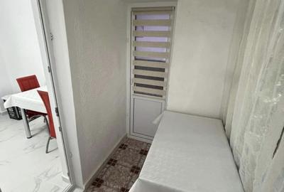 E3, apartament 2 camere decomandat, 2 balcoane, centrala, et 3 - 10