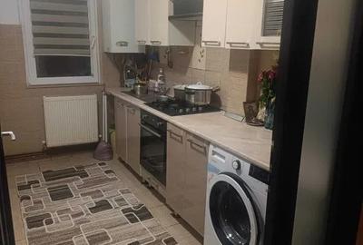 Apartament 3 camere decomandat, etajul 2/4, zona Metalurgie - 2