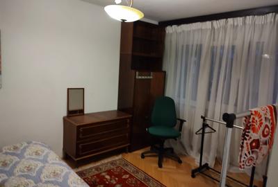 Apartament de inchiriat cu 3 camere Disponibil - 13