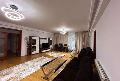 Apartament cu 4 camere decomandat, mobilat în Herăstrău