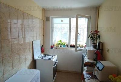 Apartament luminos cu doua camere pe Calea Giulesti cu balcon de aproape 12mp la - 5