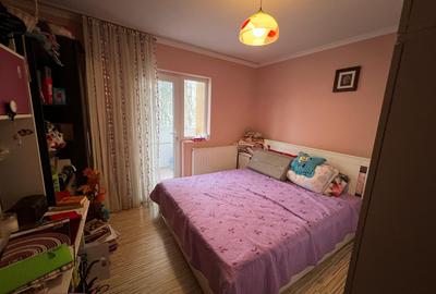 Apartament 3 camere - Zona Finanțe - etaj 1/4 - 68mp