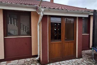 CASA DE VANZARE SATUL CATOLIC CARTIER 6 MARTIE ONESTI - 7