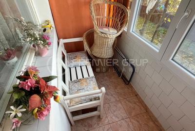 Apartament cu 3 camere în Podu Roș