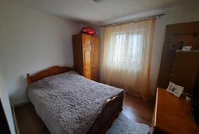 Apartament cu 2 camere decomandat, etaj 1/10, zona Pacurari - 3