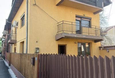 Casa P+1+M, in Rovine, zona linistita - 1