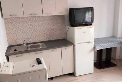 Inchiriez garsonieră - 1