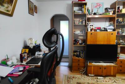 PACURARI , apartament cu 3 camere semidecomnadat , 52 mp ,108000 euro - 3