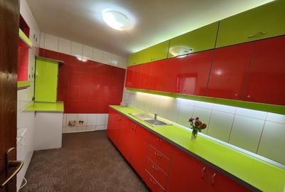 La doar 5km de centrul orasului Ramnicu Valcea, casa 5 camere complet mobilata - 8