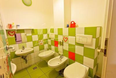 Apartament cu 5 camere si curte de 358 mp. - 17