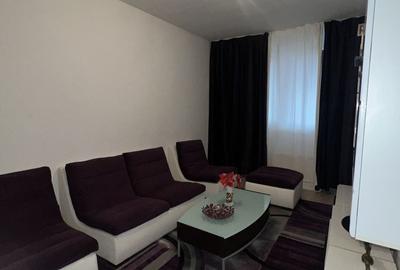 Închiriere Apartament cu 3 camere Ozana, centrală proprie, preț avantajos - 5