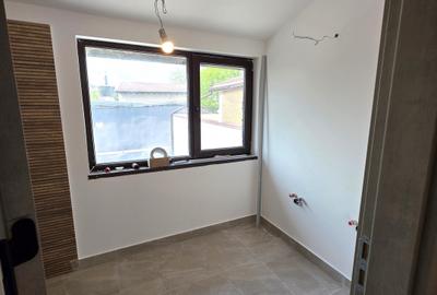 De vanzare casa in duplex-pe str Mezes in Chitila, langa Laminorului - 16